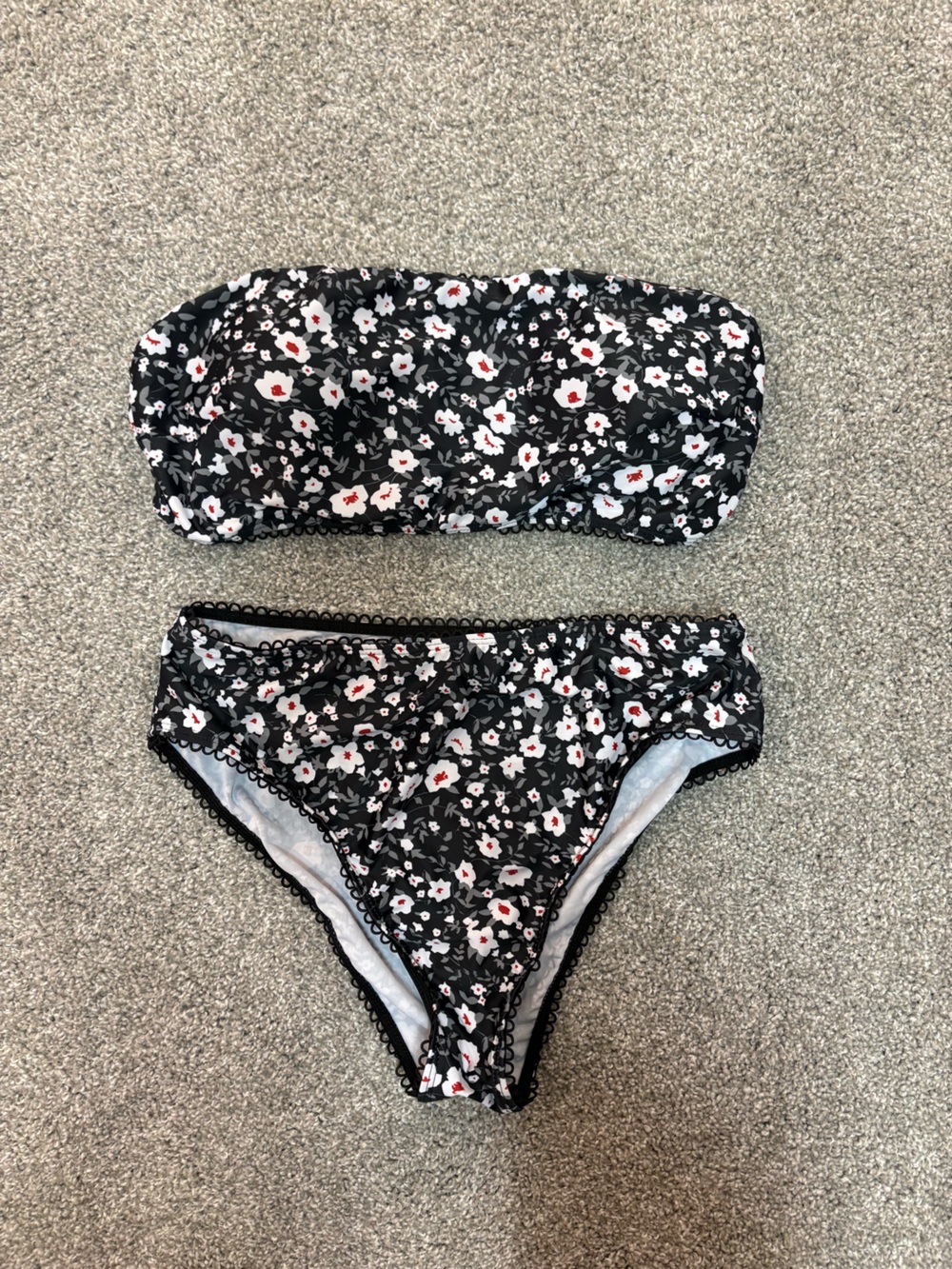 Black Floral Bandeau Bikini Set with White Accent Flowers
